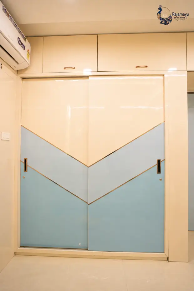 Chevron wardrobe in ivory and blue